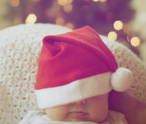 Read more about the article Aufgeregte Kinder, eigene Erwartungen und die liebe Verwandtschaft – alles rund um Heilig Abend und Weihnachten mit Kind